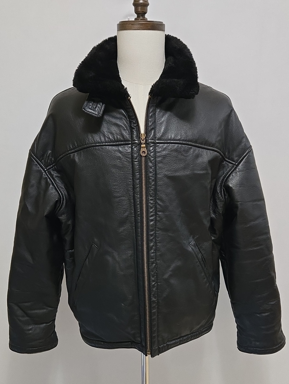 Vintage Wilsons Leather Adventure Bound Men's M Aviator Flight Bomber Jacket Blk